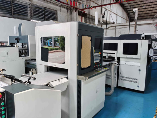 รองเท้าเสื้อผ้าเครื่องทำกล่องแข็ง 74mm 400mm Hard Box Making Machine
